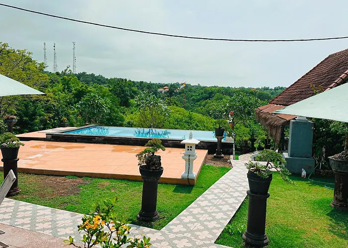 Penida Hills Hotel 3*
